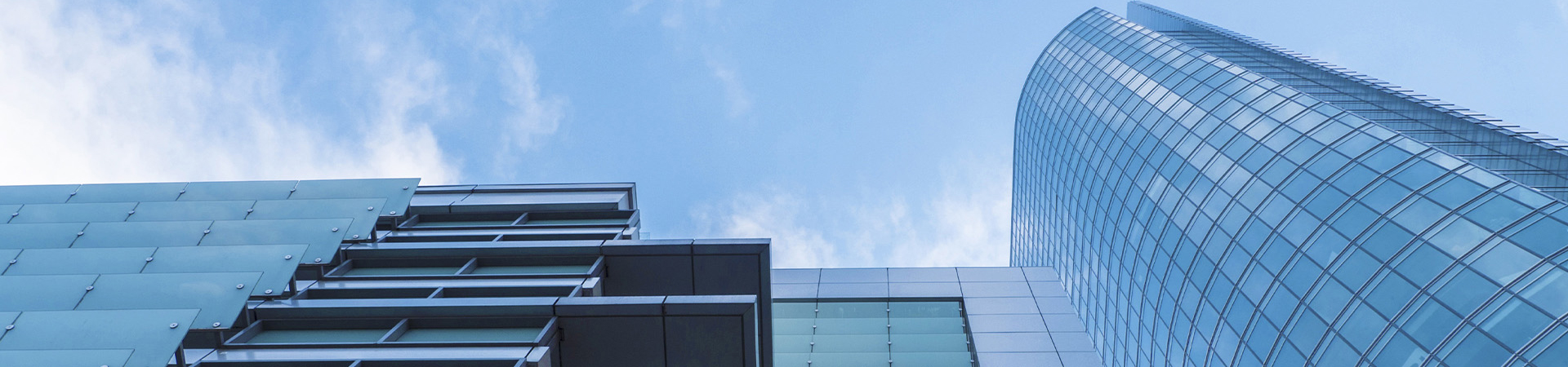 關(guan)於(yu)我(wo)們(men)