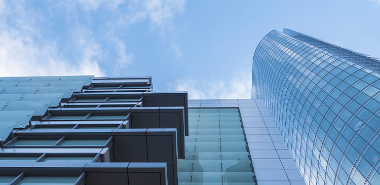 關(guan)於(yu)我(wo)們(men)